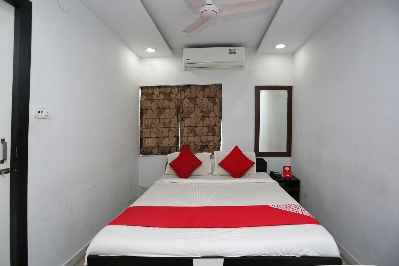 Oyo 24591 Mishra Residency Newtown Hotel Calcutta Buitenkant foto